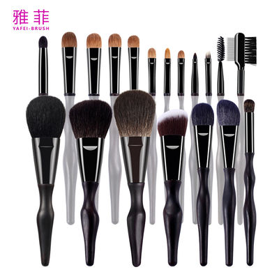 কেনা 18pcs প্রাকৃতিক চুল বড় মেকআপ ব্রাশ সেট ব্যক্তিগত লেবেল মেকআপ ব্রাশ সেট অনলাইনে উৎপাদন
