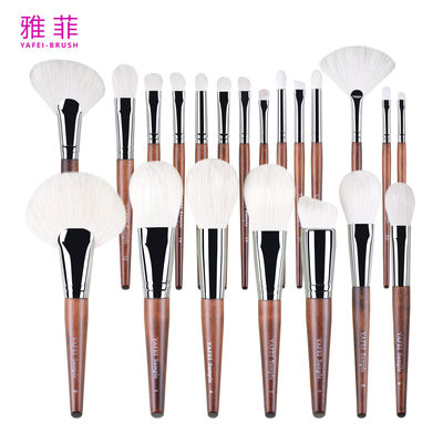 কেনা 282A18023 বিলাসবহুল 23pcs মেকআপ ব্রাশ পশু চুলের পেশাদার মেকআপ ব্রাশ সেট ব্যক্তিগত লেবেল কাস্টম লোগো অনলাইনে উৎপাদন